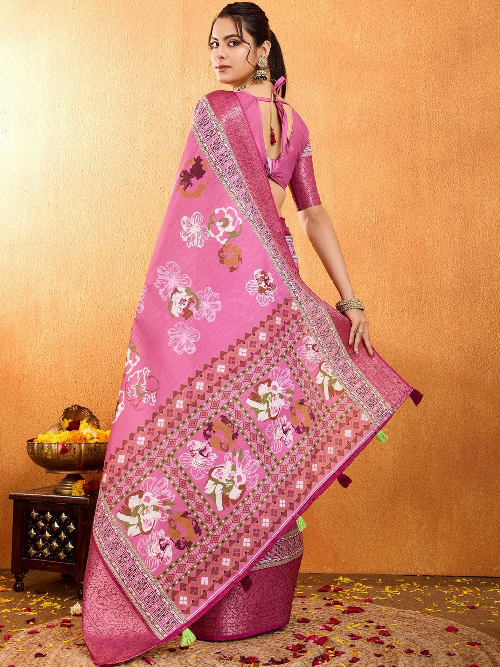 Pink Floral Printed Zari Pure Crepe Saree